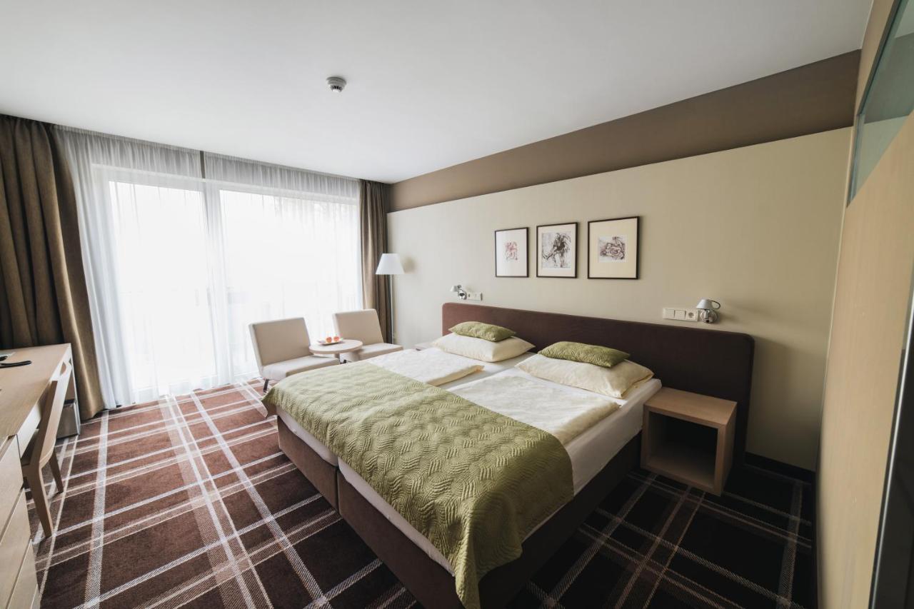 Hotel Split Kadaň Екстериор снимка
