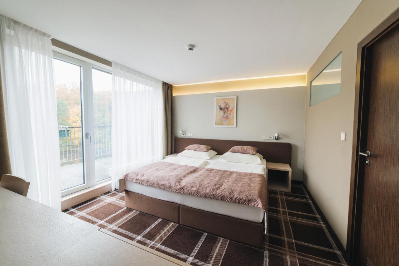 Hotel Split Kadaň Стая снимка